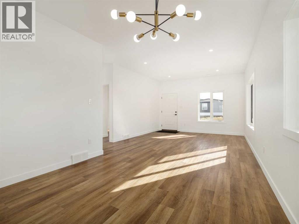 7046 48 Street - 19