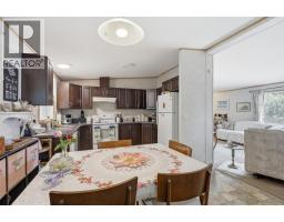 4pc Ensuite bath - 2401 Ord Road Unit# 27, Kamloops, BC V2B7V8 Photo 9