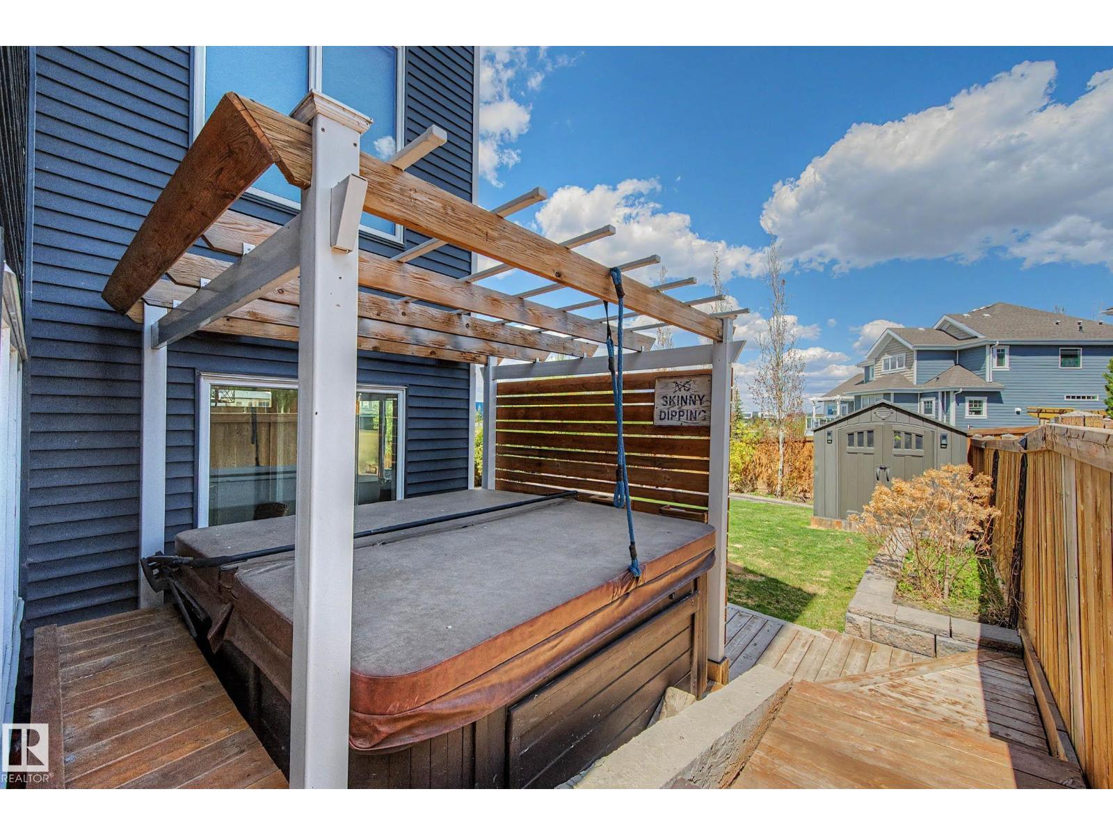 9036 24 AV SW - 56
