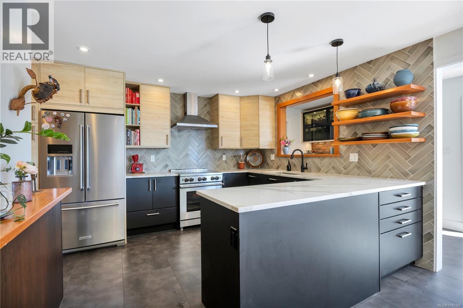 1116 2nd Ave, Ladysmith