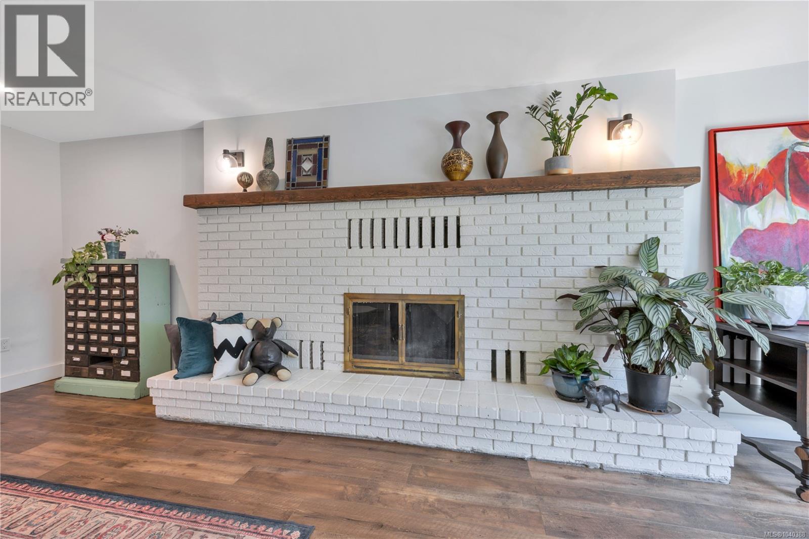 1116 2nd Ave, Ladysmith