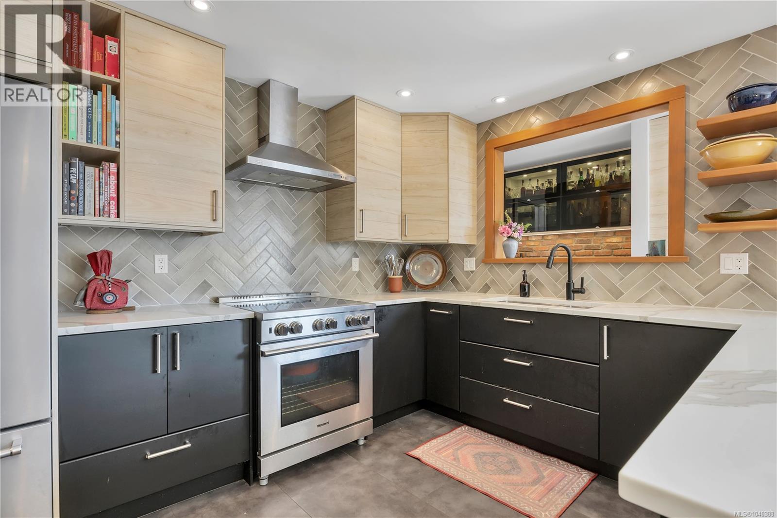 1116 2nd Ave, Ladysmith