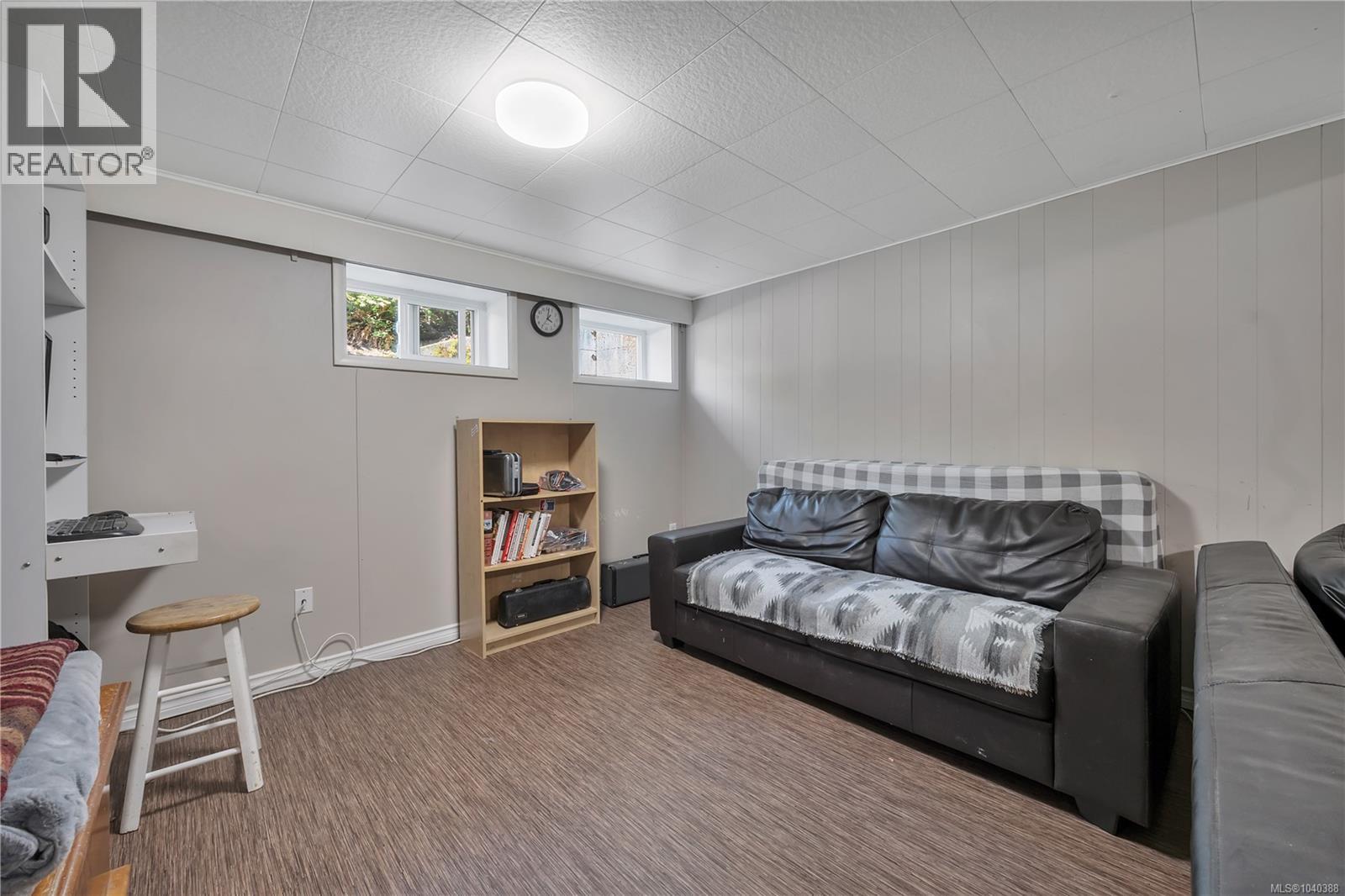 1116 2nd Ave, Ladysmith