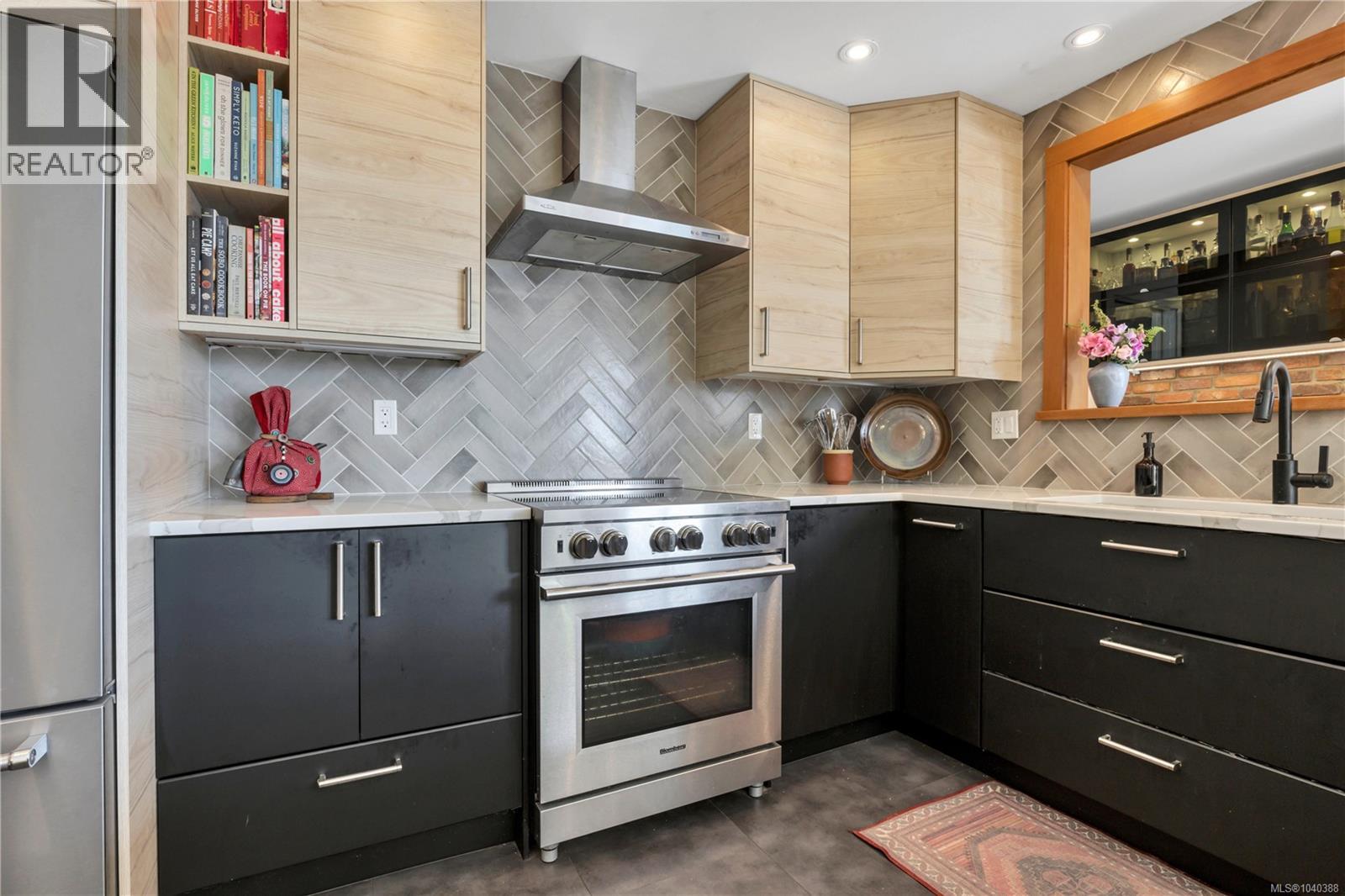 1116 2nd Ave, Ladysmith