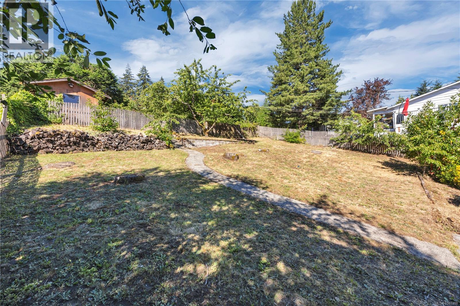 1116 2nd Ave, Ladysmith