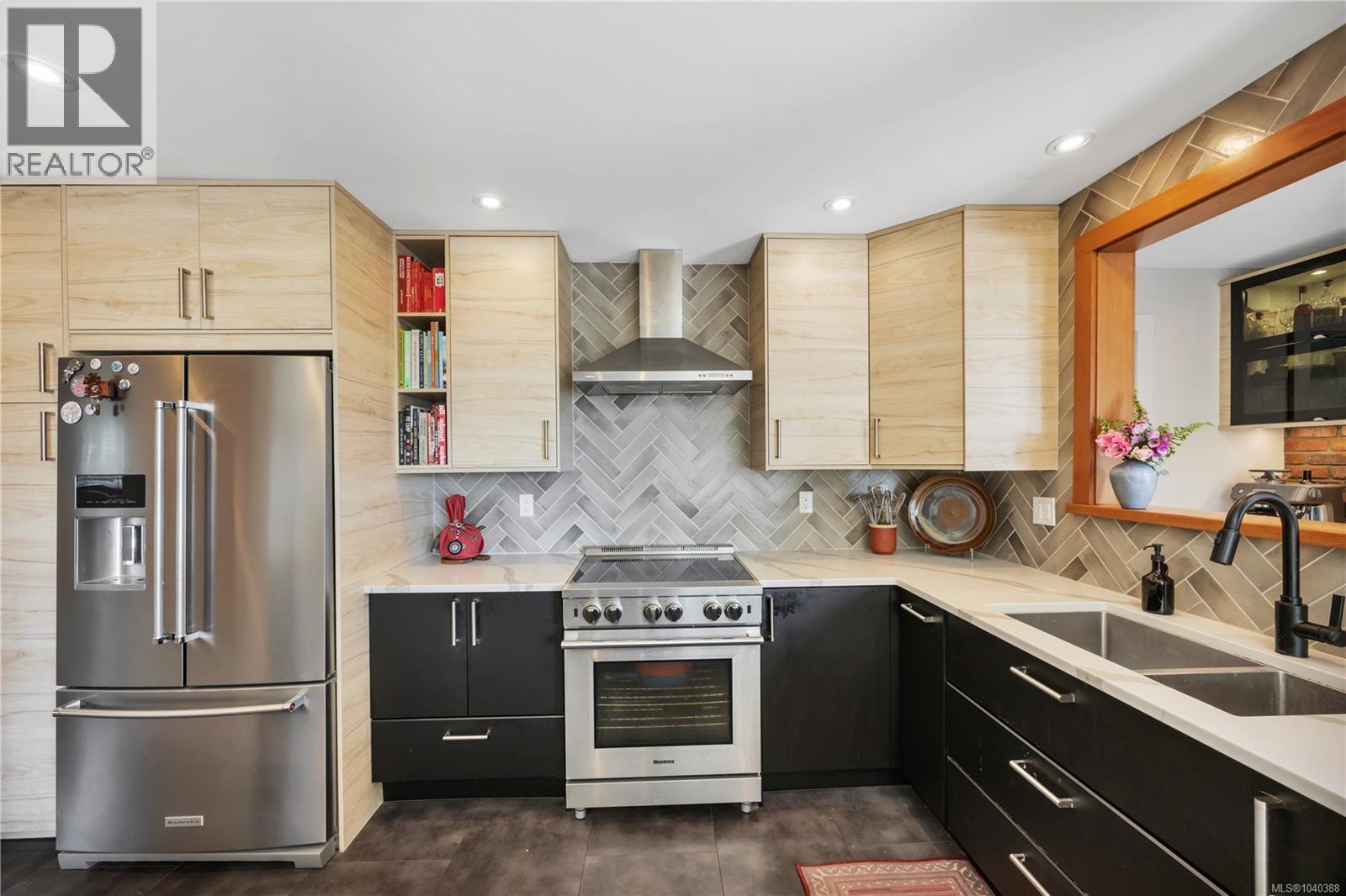 1116 2nd Ave, Ladysmith
