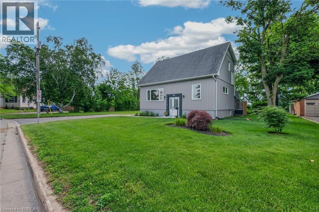 46 CLARA Crescent - 2