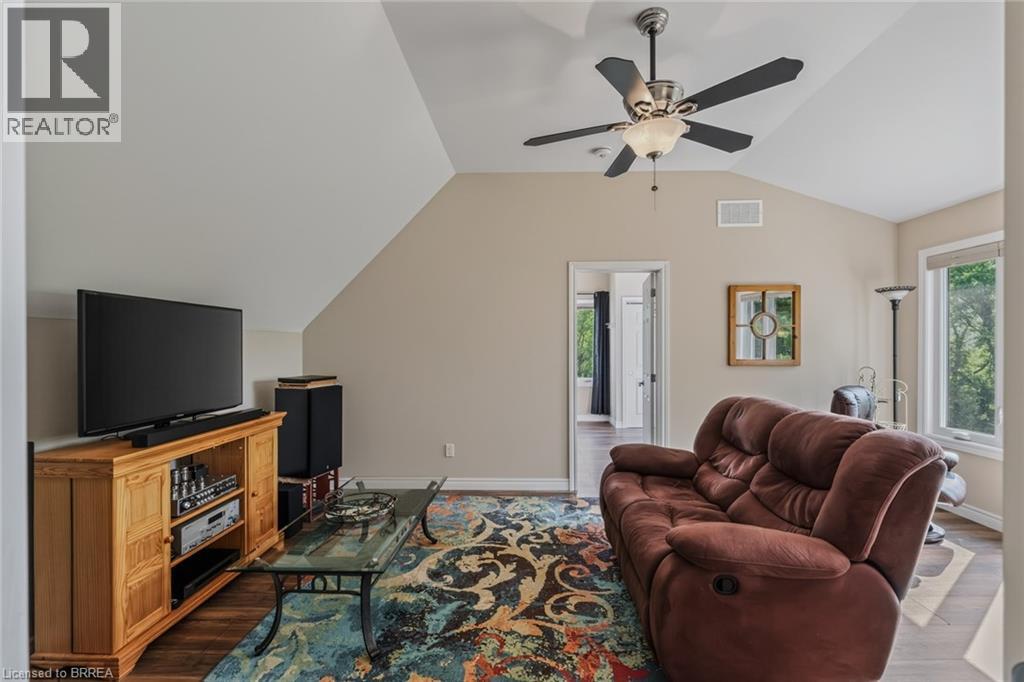 46 CLARA Crescent - Image 30