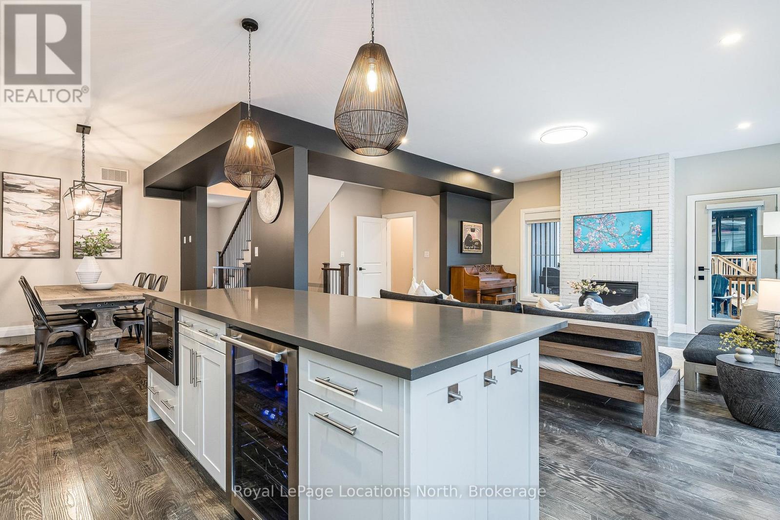 195 COURTLAND STREET W - 13