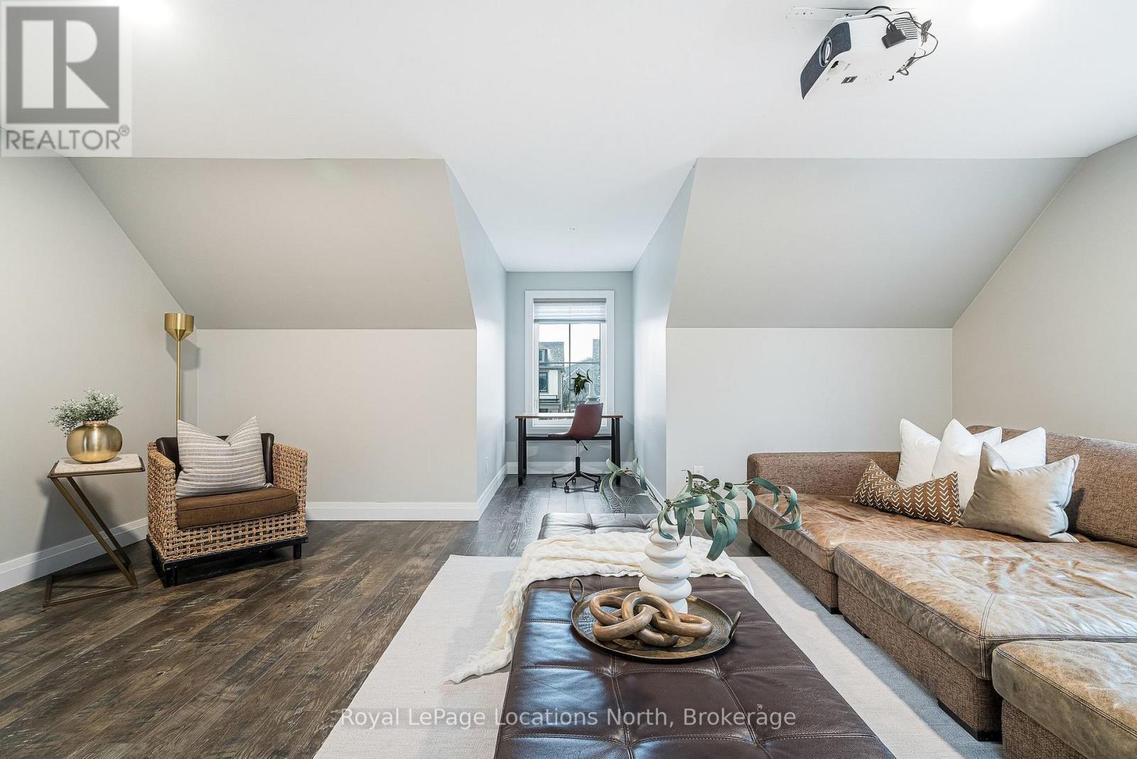 195 COURTLAND STREET W - 36