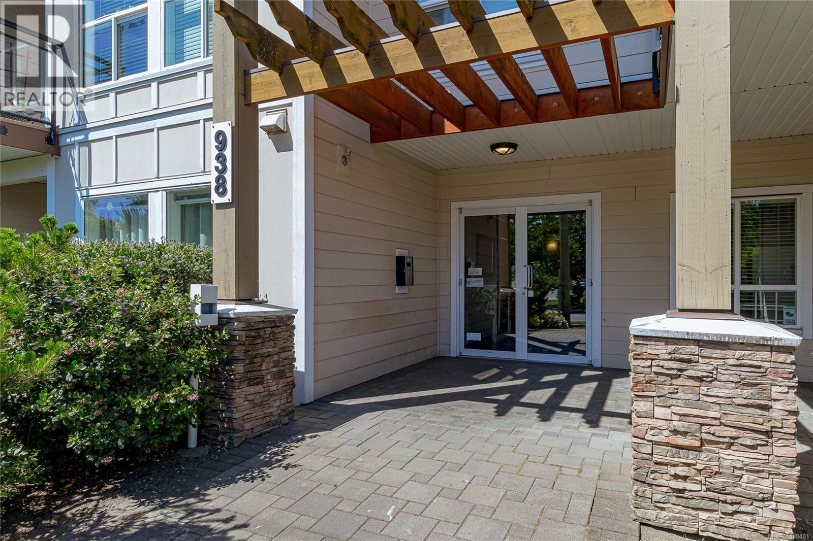 203 938 Dunford Avenue, Langford