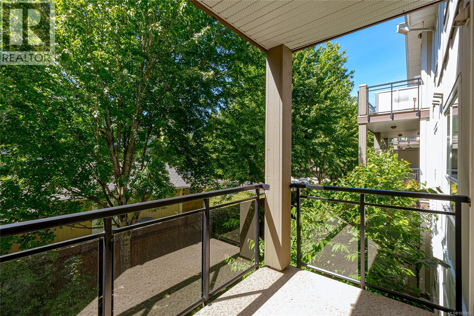 203 938 Dunford Avenue, Langford