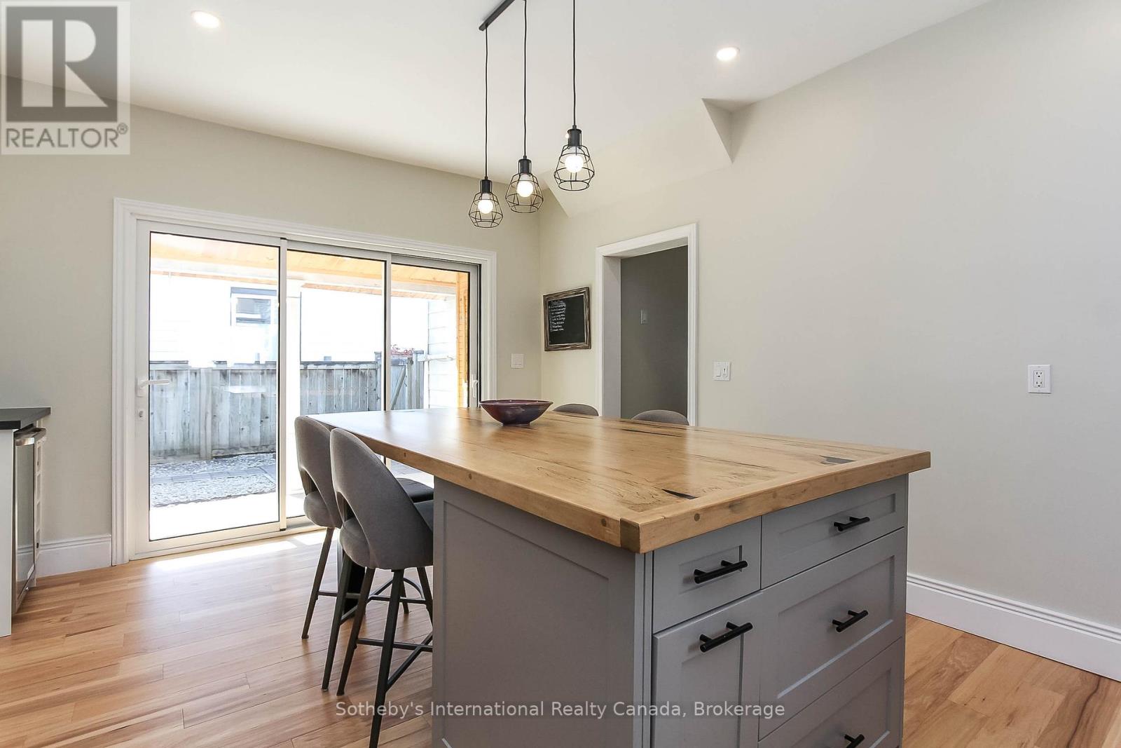 41 MARKET STREET - 11