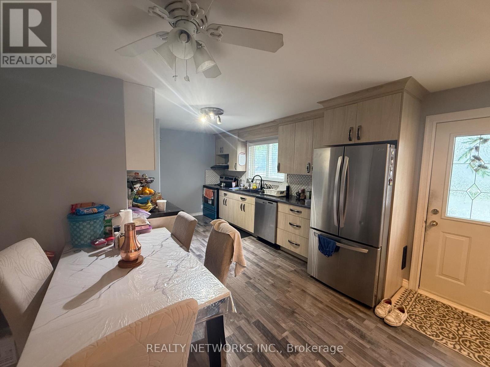 303 POPLAR AVENUE - 6