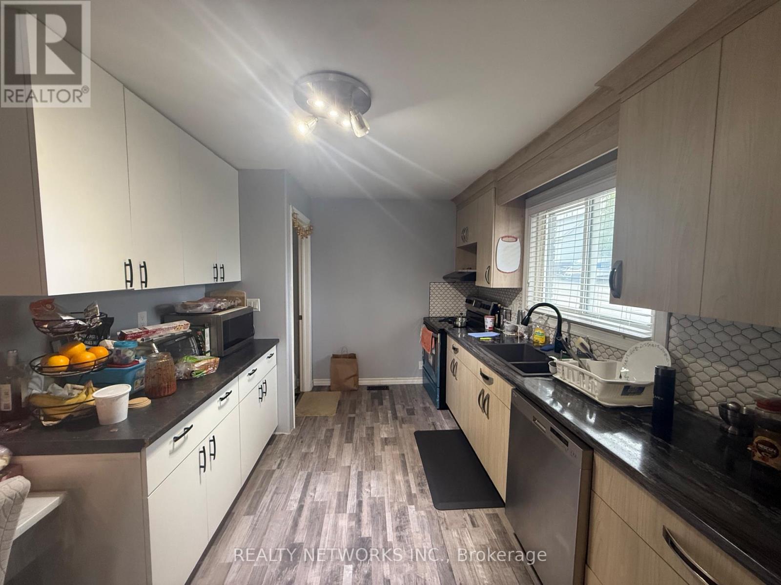 303 POPLAR AVENUE - 7