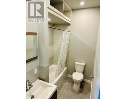 2029-2031 Eglinton Avenue W, Toronto, ON M6E2K4 Photo 15