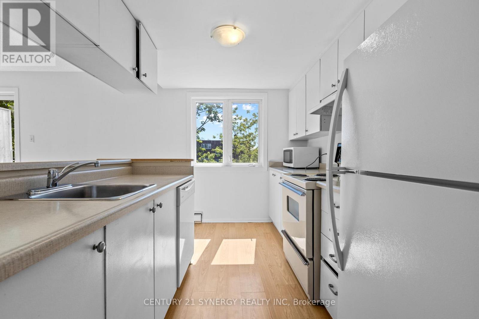 #8 1204 SHILLINGTON AVENUE - 8