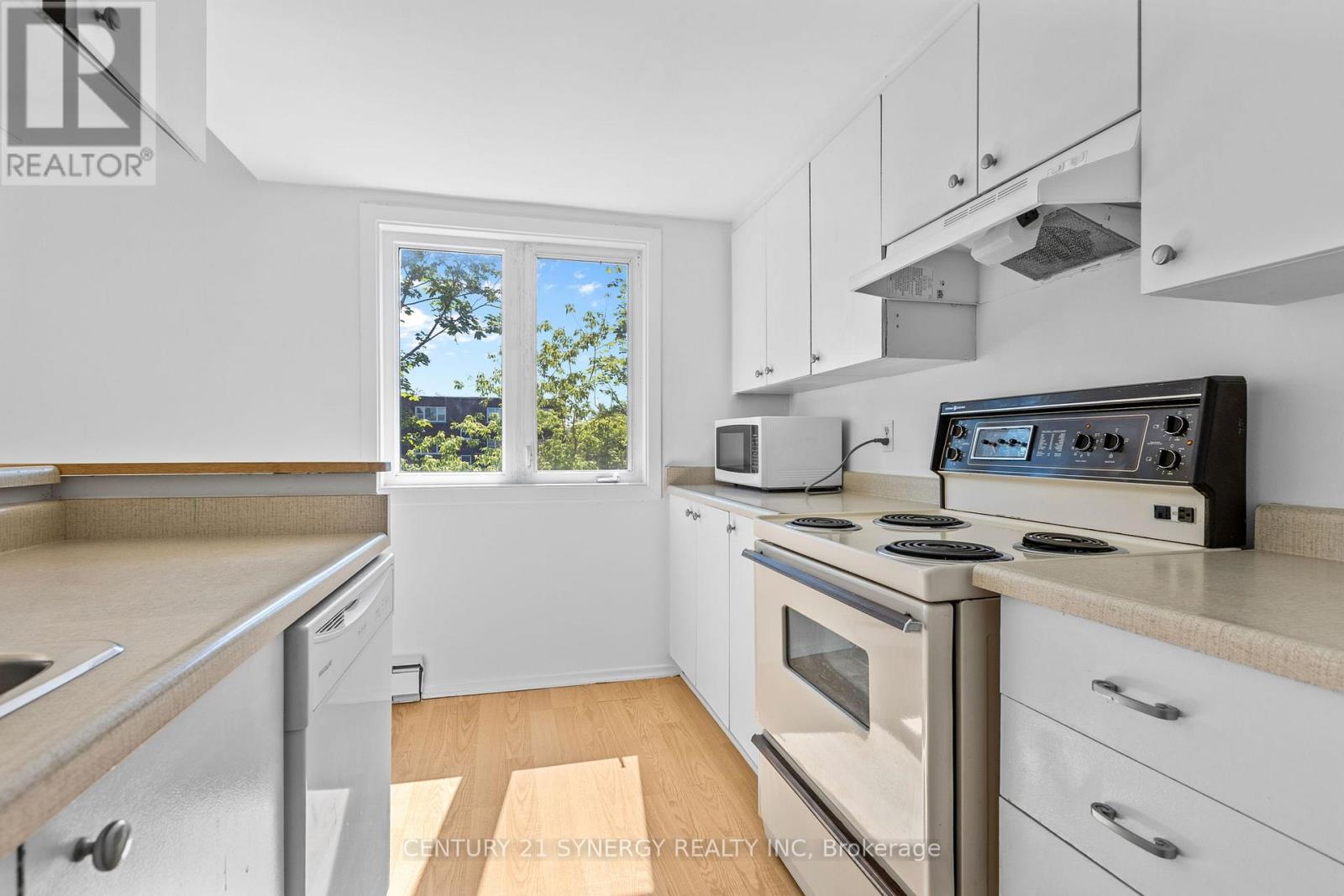 #8 1204 SHILLINGTON AVENUE - 7