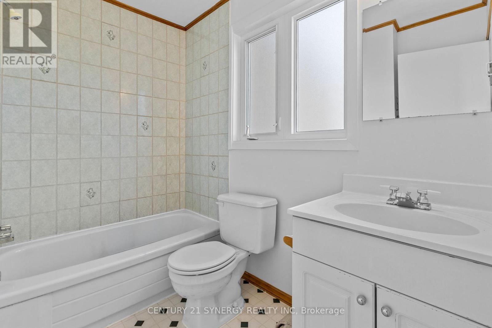 #8 1204 SHILLINGTON AVENUE - 17