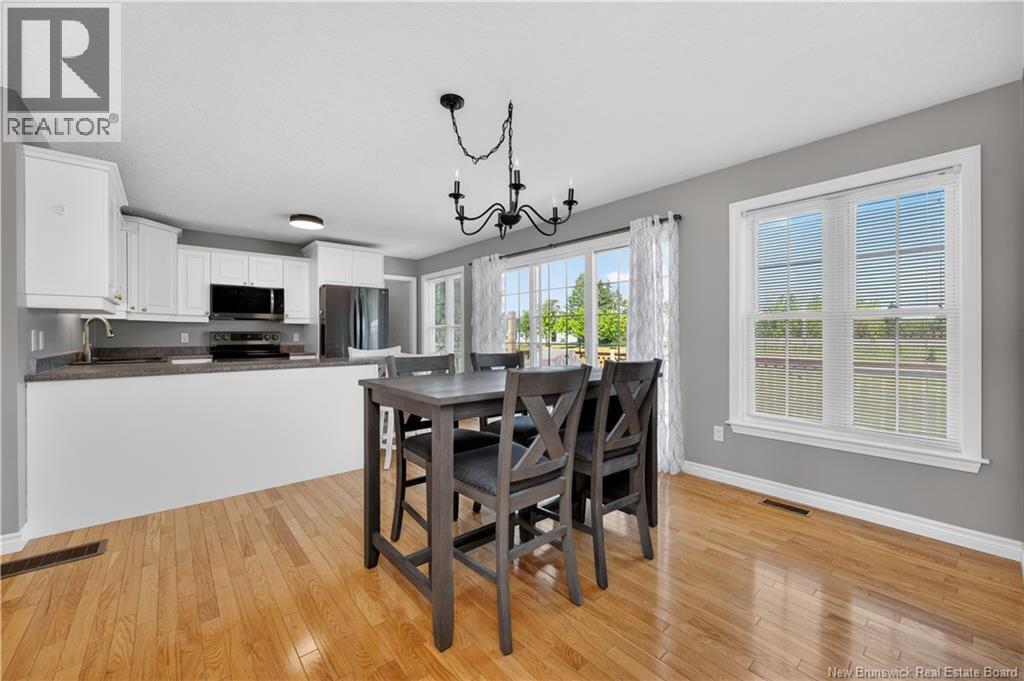 13 Maple Street - 6