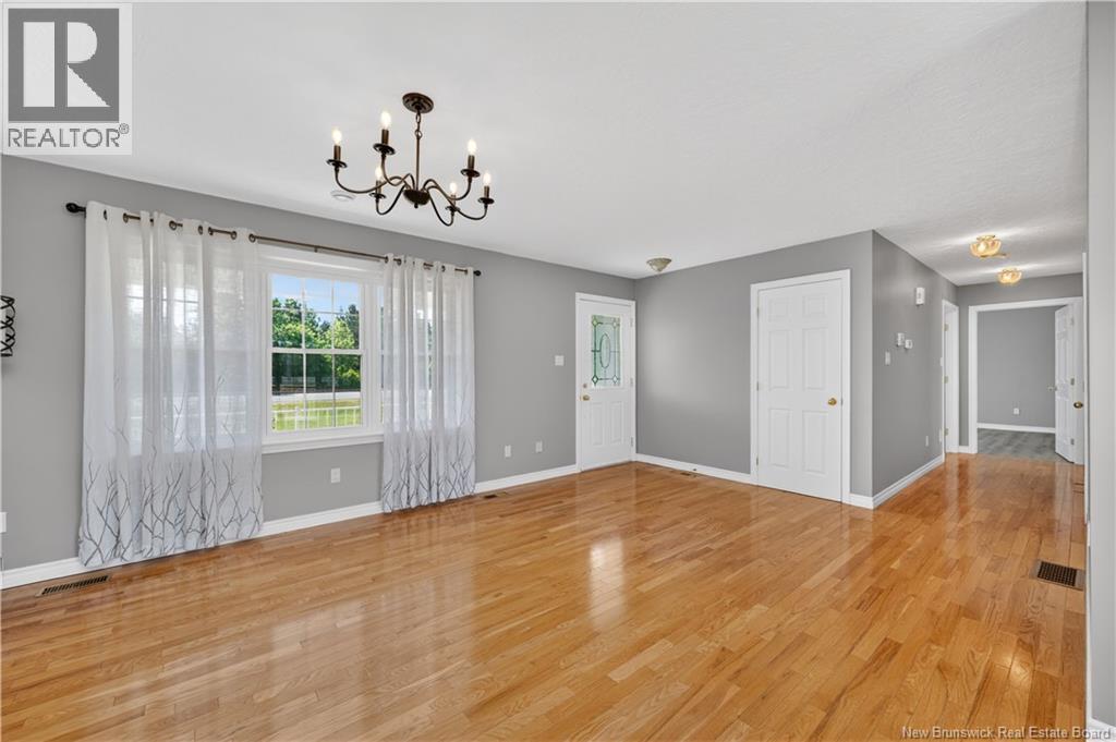 13 Maple Street - 19