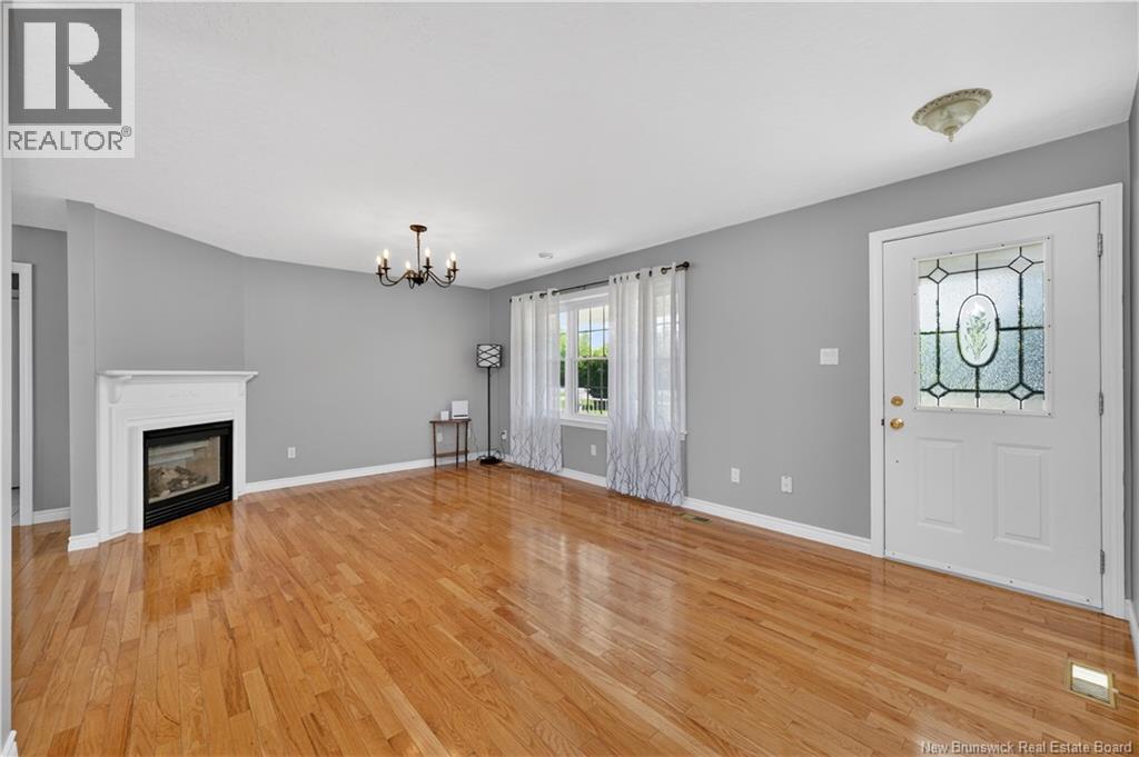 13 Maple Street - 18