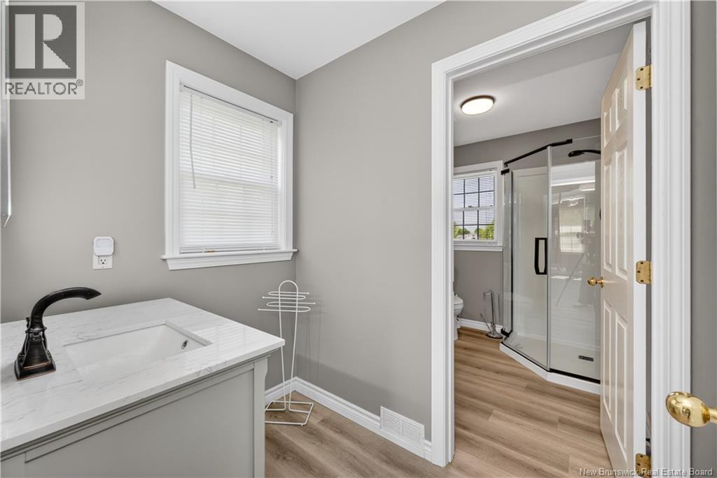 13 Maple Street - 24