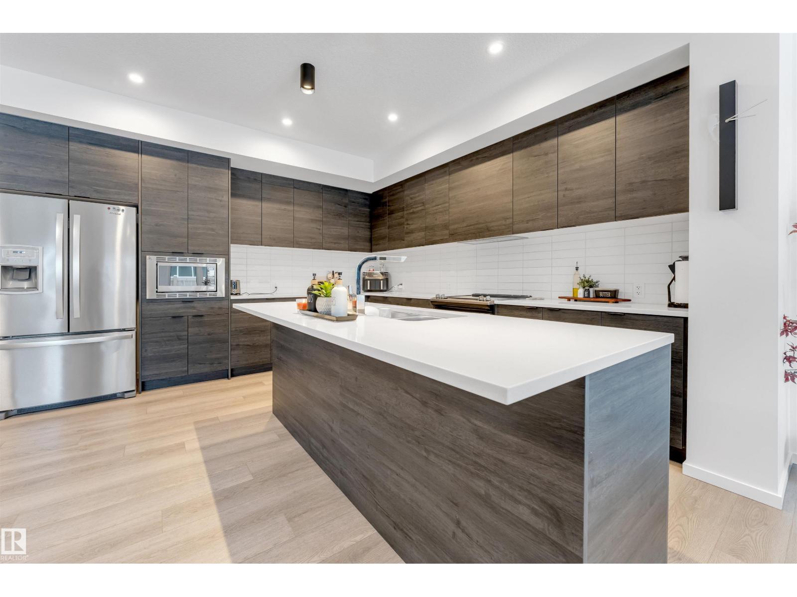 6203 47 AV — photo 22