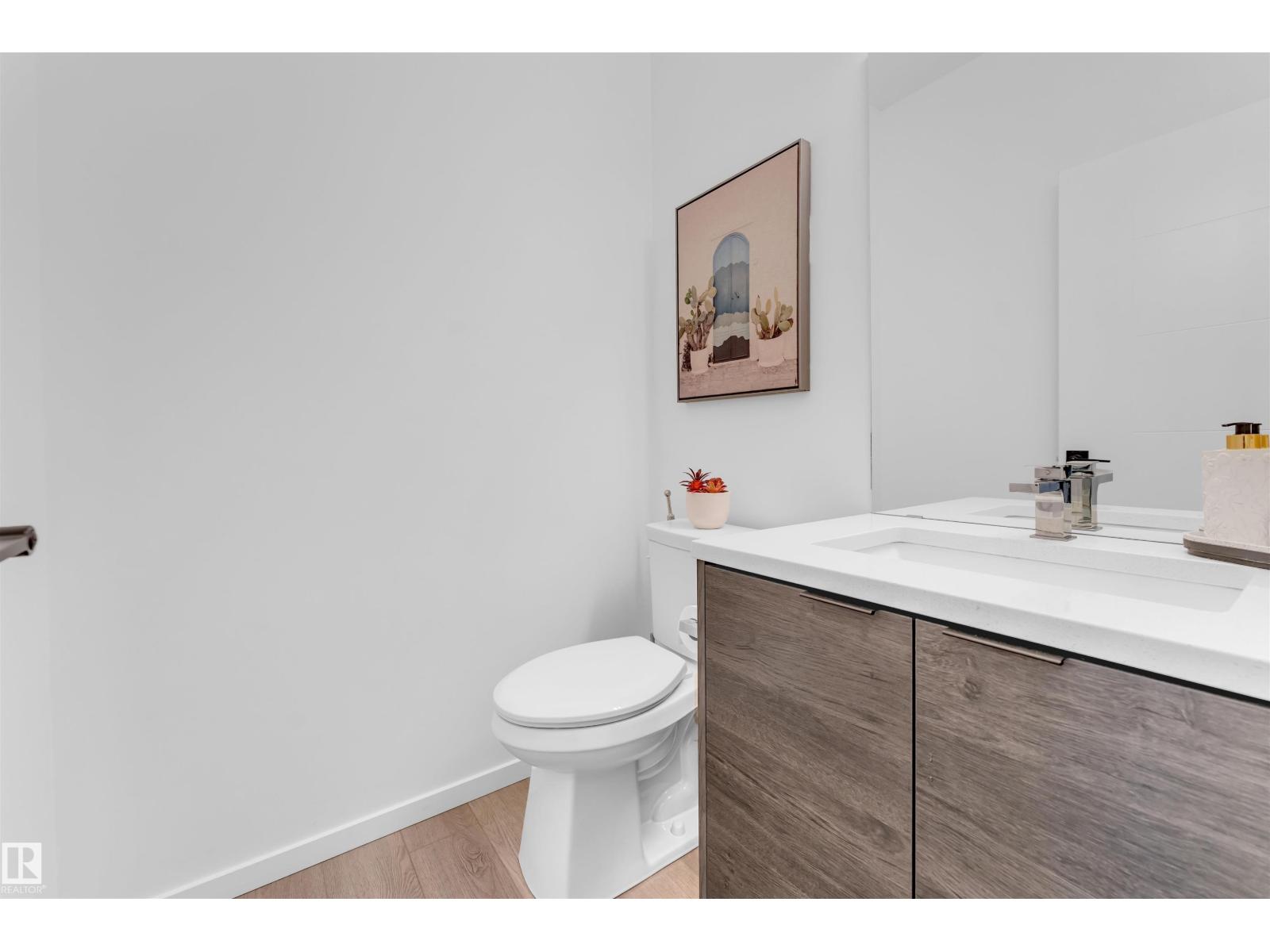 6203 47 AV — photo 32