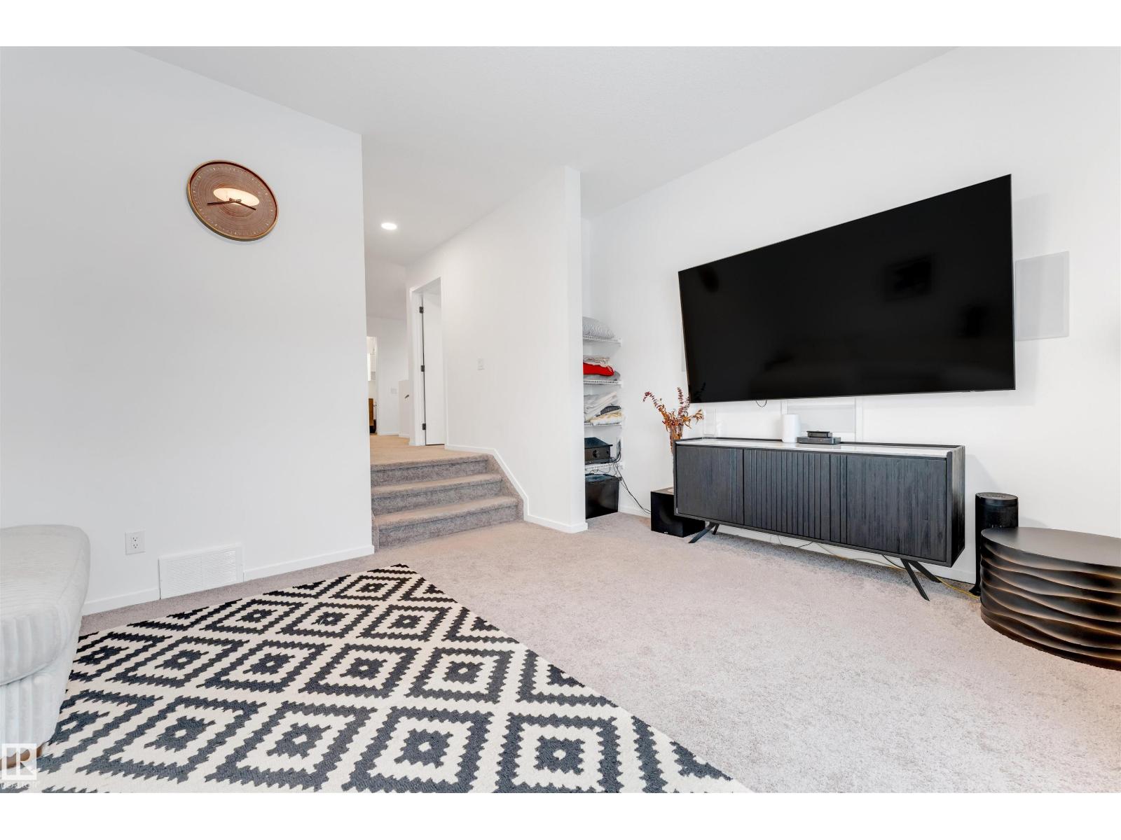 6203 47 AV — photo 38