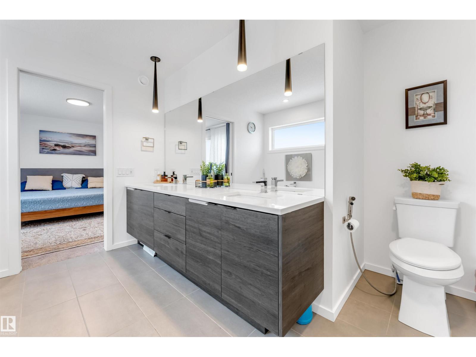 6203 47 AV — photo 45