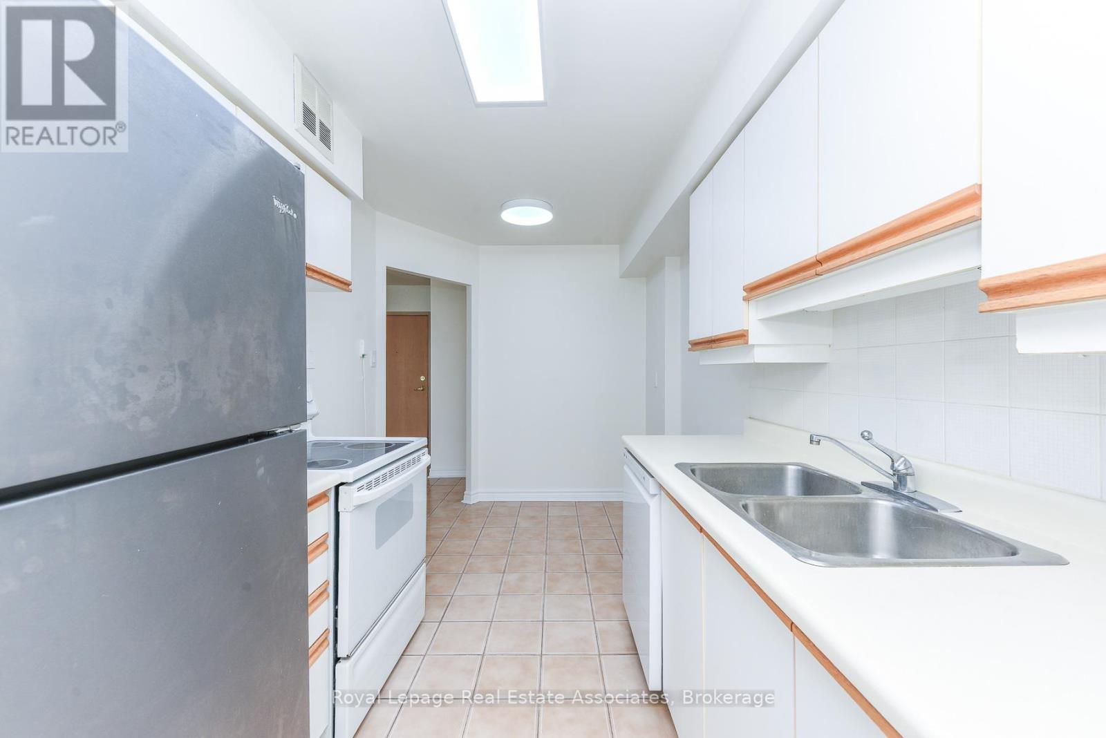 #501 55 ELM DRIVE W - 10