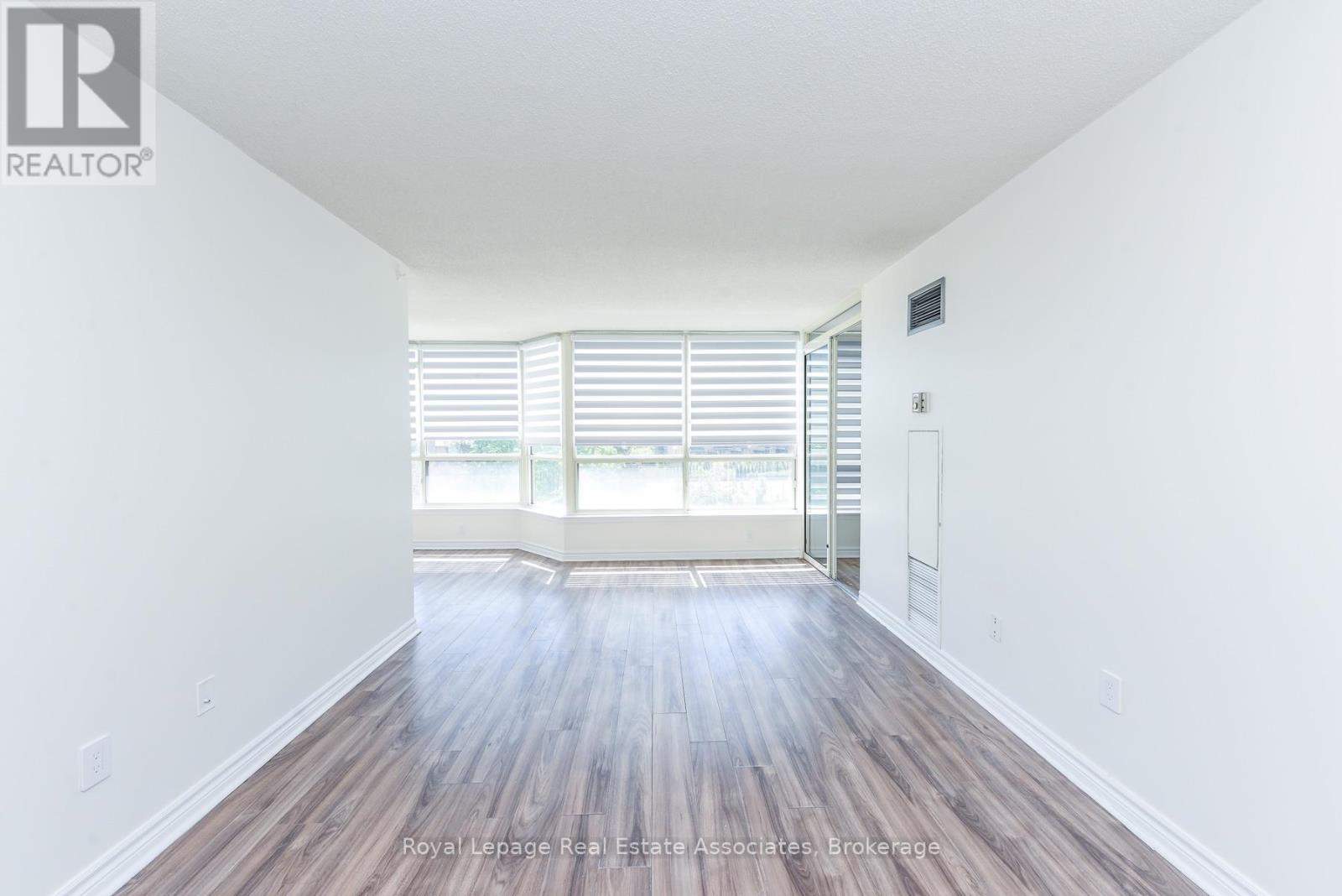 #501 55 ELM DRIVE W - 15
