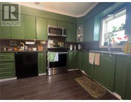 46 Washington Street thumbnail 10