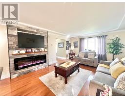 18 Harmsworth Drive thumbnail 18
