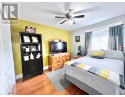 18 Harmsworth Drive thumbnail 35