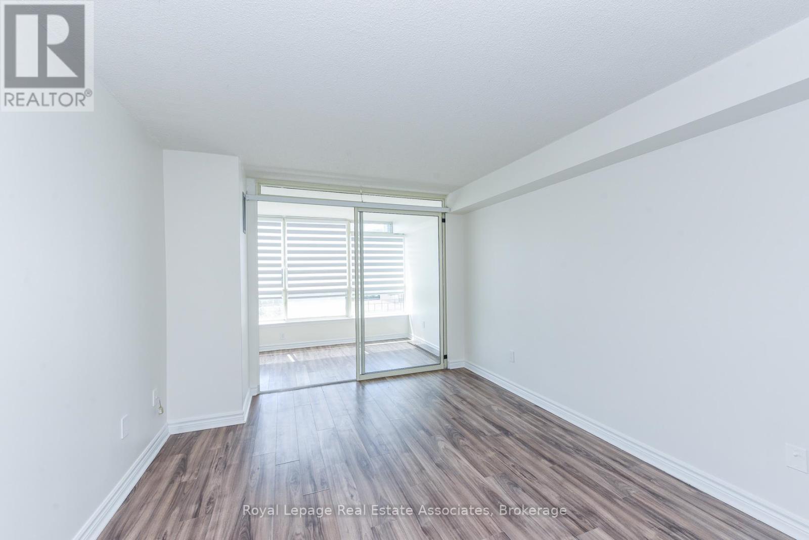 #501 55 ELM DRIVE W - 5