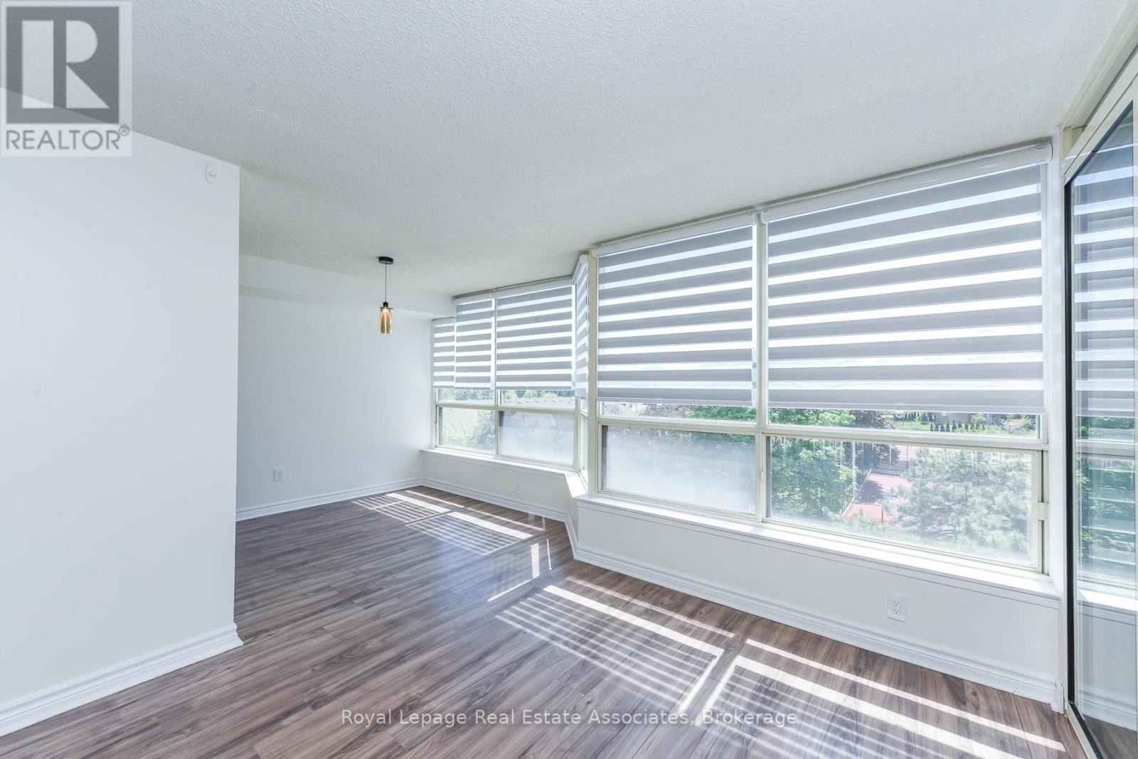 #501 55 ELM DRIVE W - 18