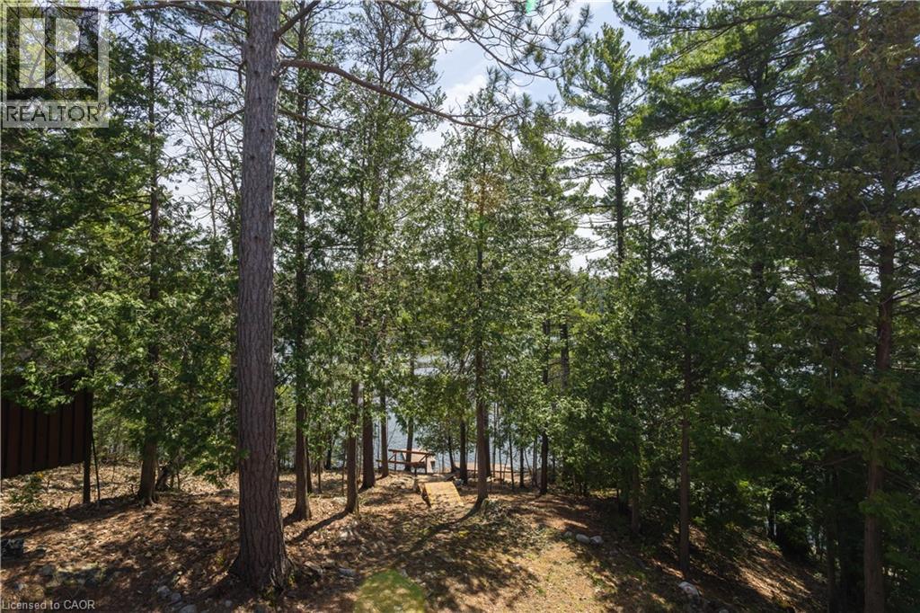 611 CLEAR LAKE Drive - 33