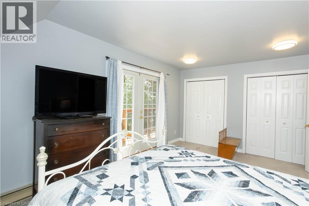 611 CLEAR LAKE Drive - 31