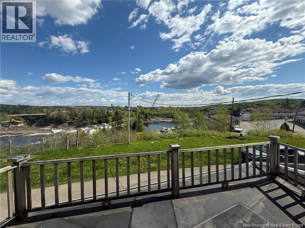 12 Soucy Lane - 24