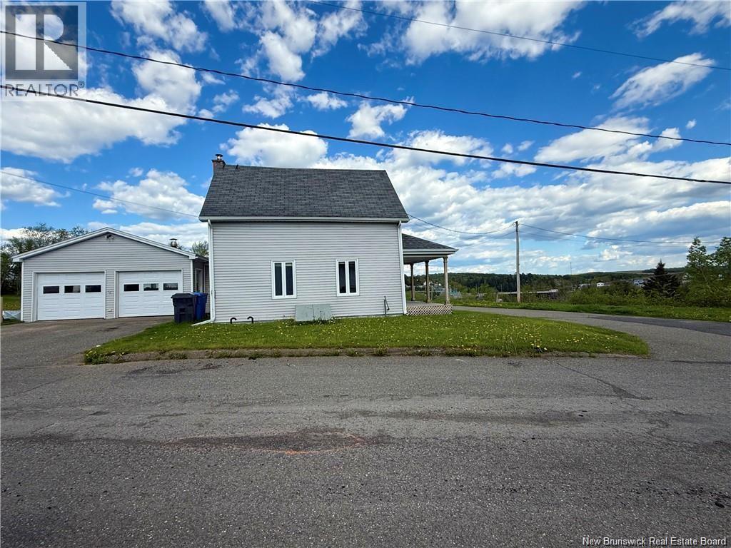12 Soucy Lane - 32