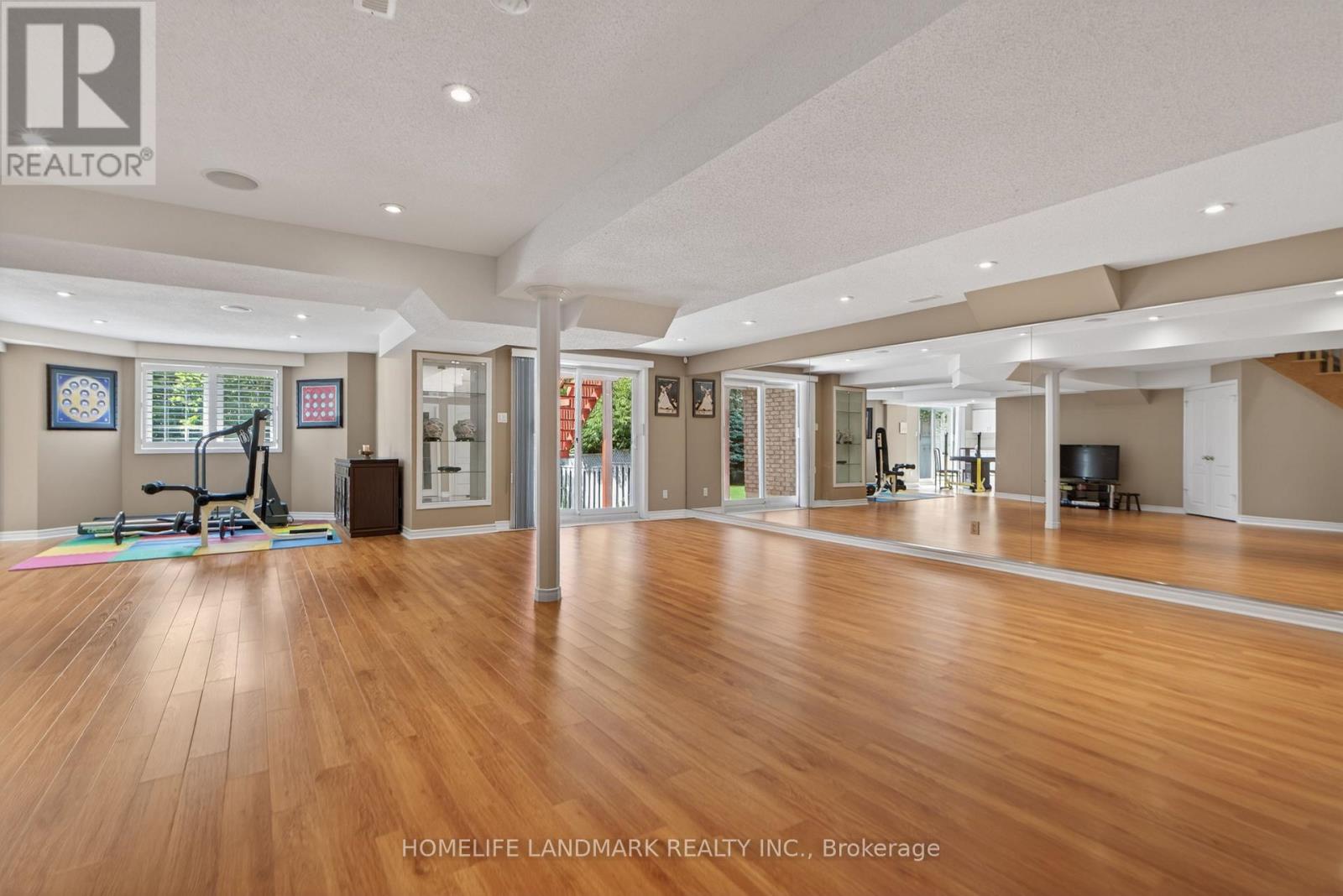 138 TEA ROSE STREET - 13