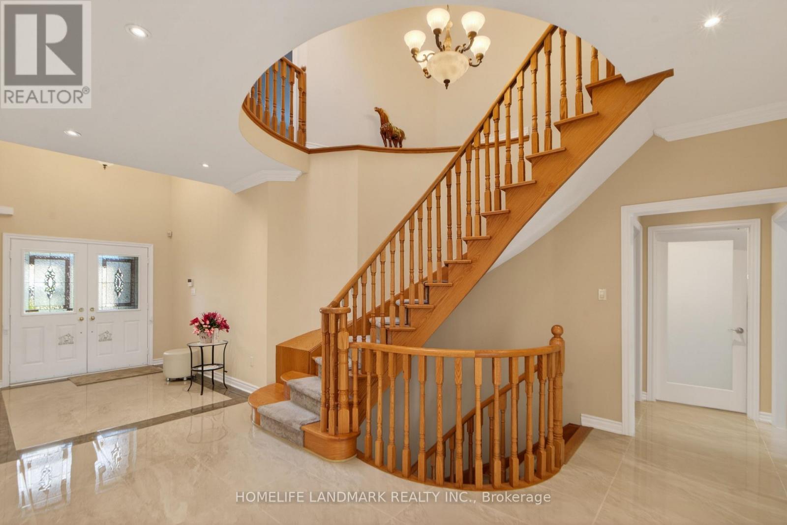 138 TEA ROSE STREET - 2