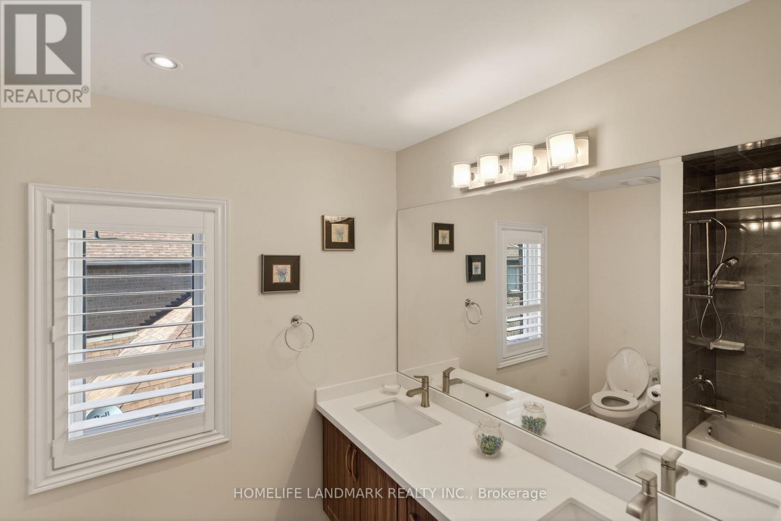 138 TEA ROSE STREET - 26