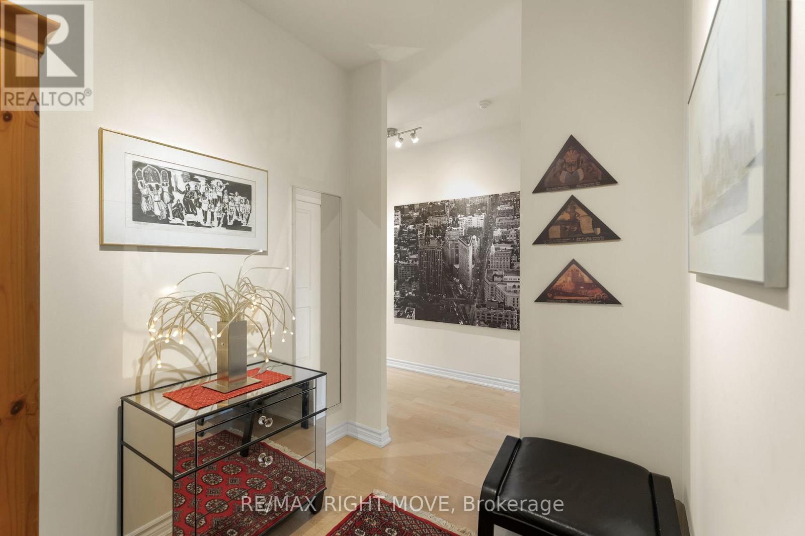 #402 80 ORCHARD POINT ROAD - 13