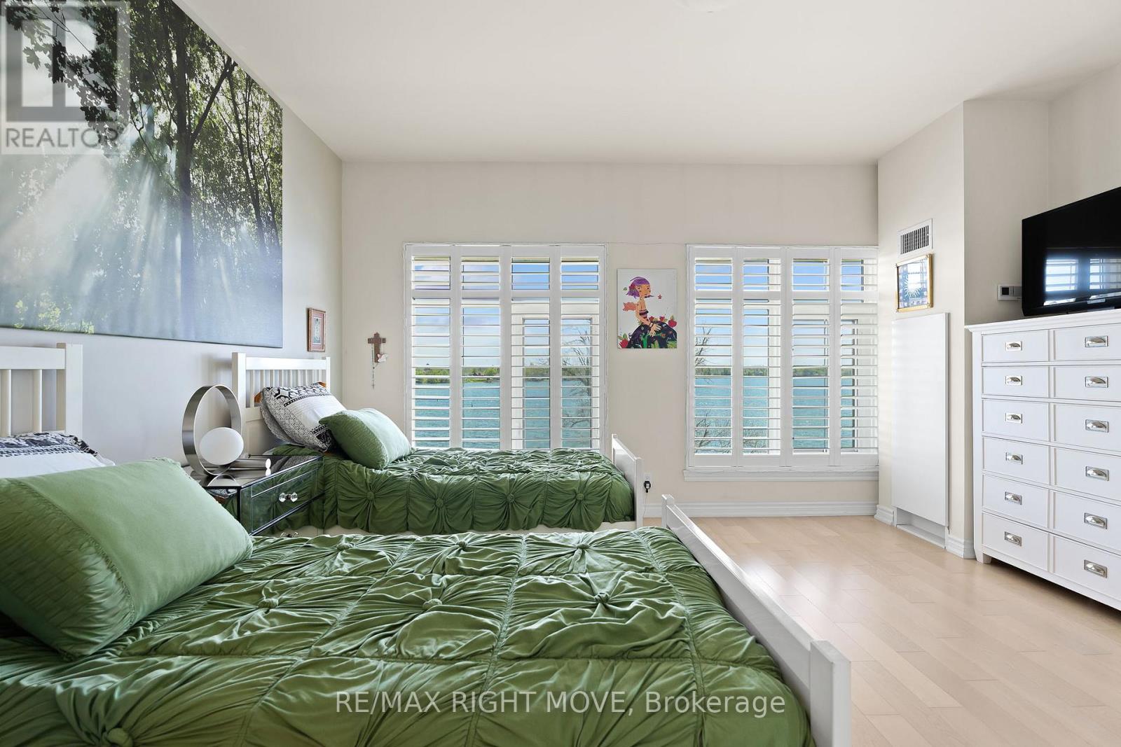 #402 80 ORCHARD POINT ROAD - 22