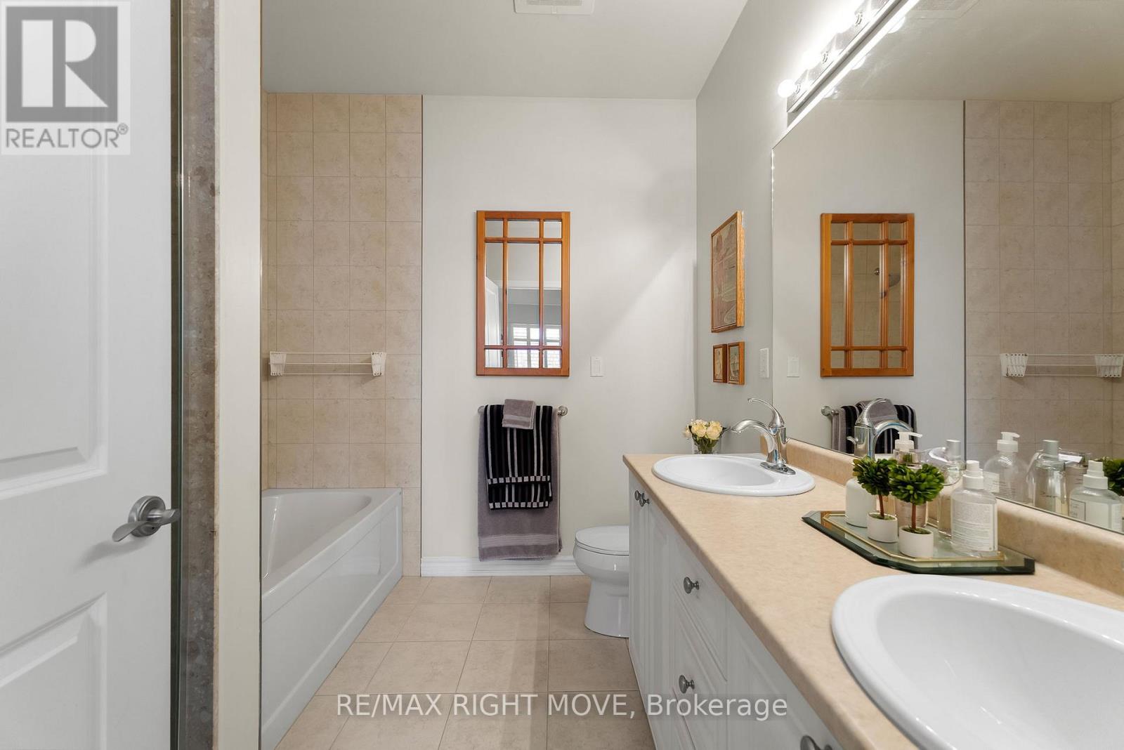 #402 80 ORCHARD POINT ROAD - 26