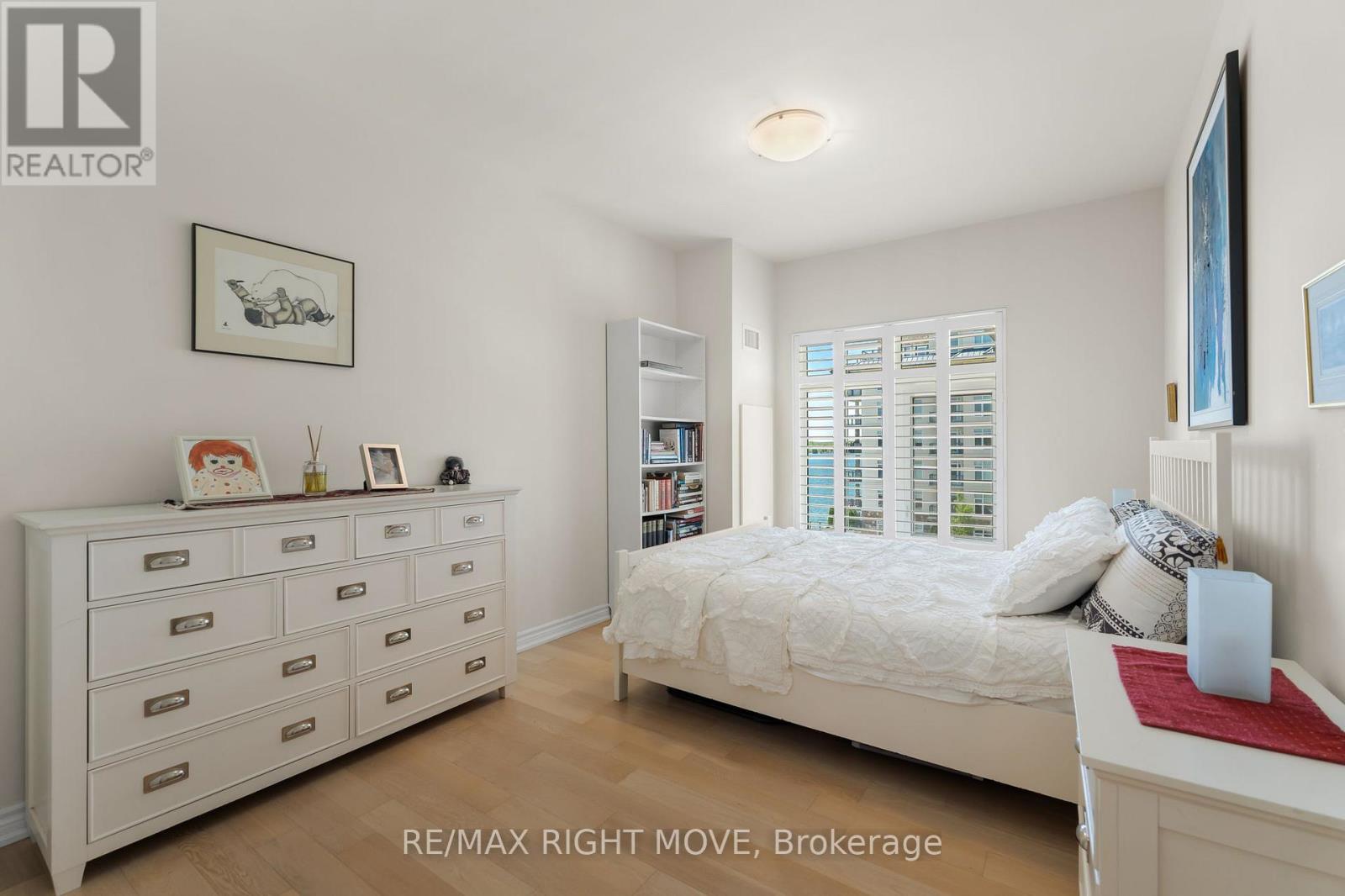 #402 80 ORCHARD POINT ROAD - 28
