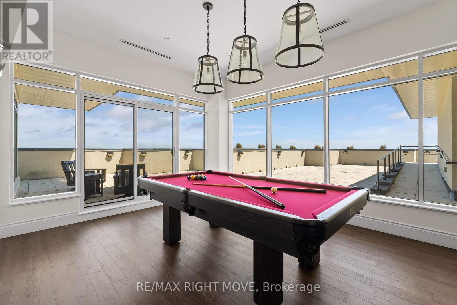 #402 80 ORCHARD POINT ROAD - 38